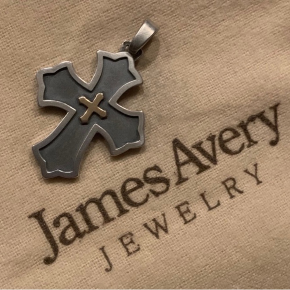 ⭐️EXTREMELY RARE James Avery Retired Silver Cross with 14kt gold Central Cross⭐️